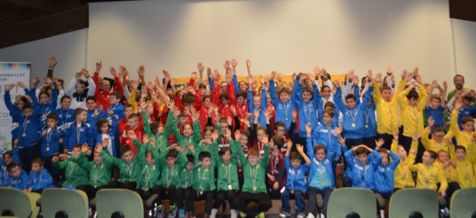 A Mori 230 piccoli campioni per la premiazione delle giovanili del tamburello
